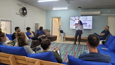 סדנת כלים גישוריים לבנות ולבני הנוער, דצמבר 2022.jpg